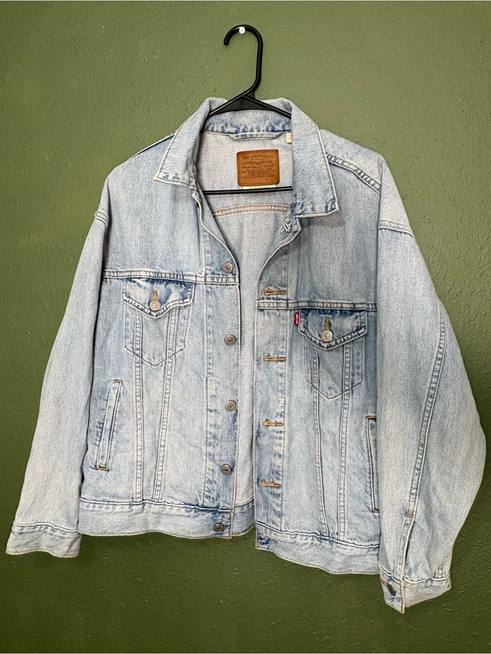 Vintage LEVI BIG E. Jacket men’s small runs bigger